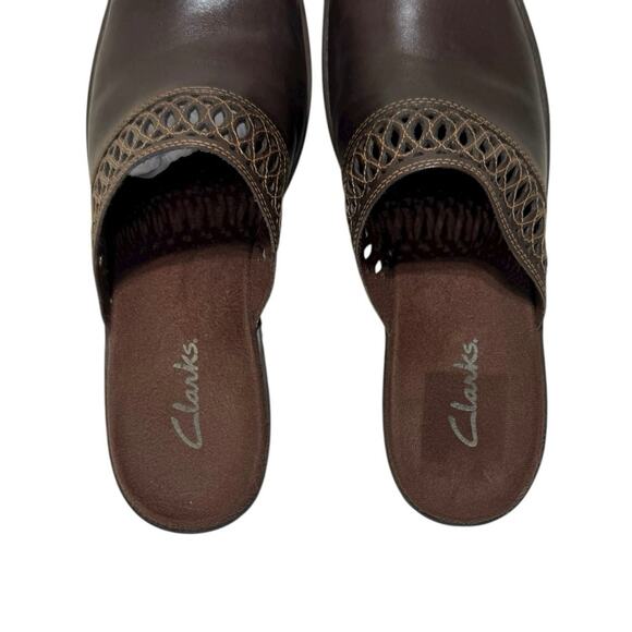 Clarks Women’s Brigit Brown Leather Mules Clogs Slip On Cutout Detail Size 8.5 M - Picture 6 of 12